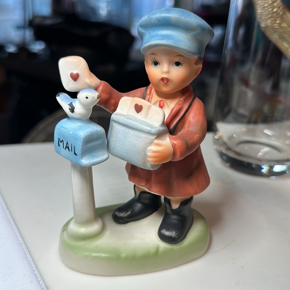 💋 4 FOR $50 / Vintage Little Boy Postman - Our Children #8-7509 Taiwan by Norton - Picture 1 of 6